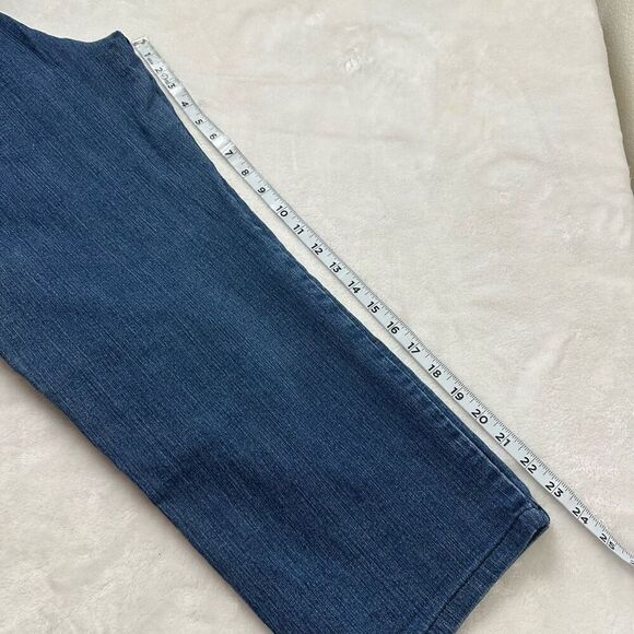 MU Denim Women's XL Elastic Waist Pull On Capri Jeans Blue Casual Comfy‎ Cropped - Picture 9 of 9